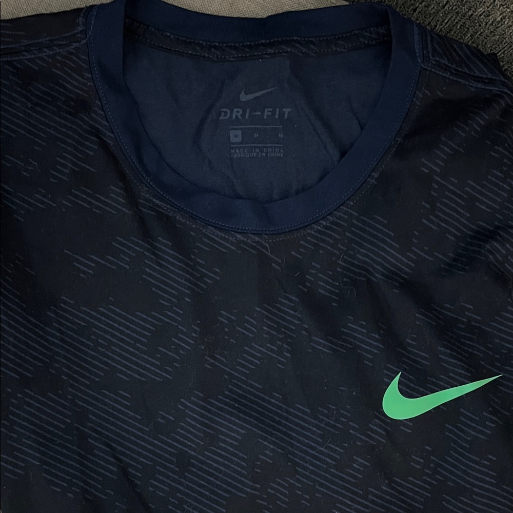 Nike Men’s Navy Short-Sleeve Dri-FIT Tee with Green Swoosh